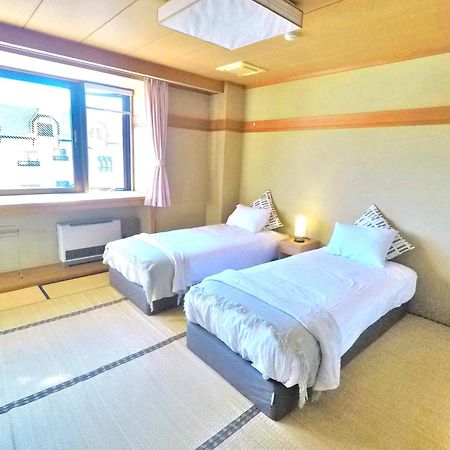 Red Fox Lodge Myoko Exterior photo