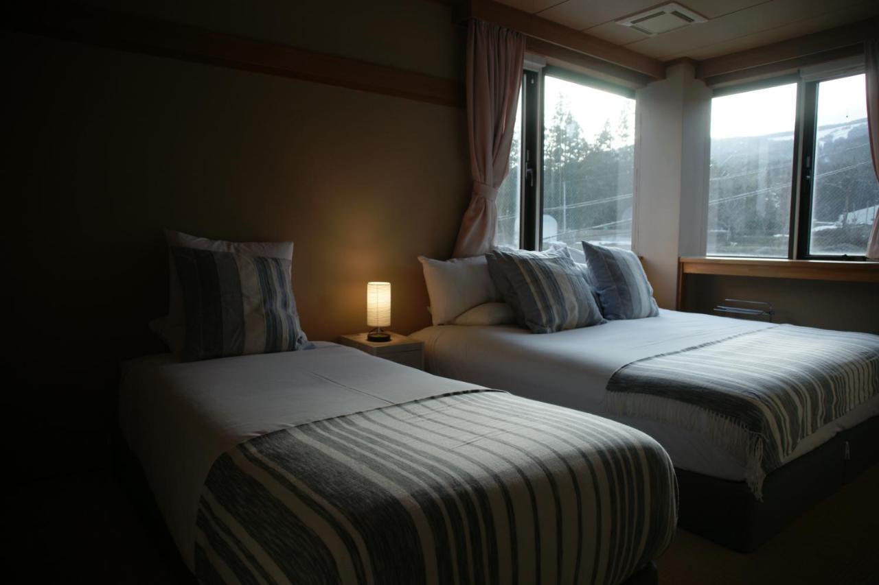 Red Fox Lodge Myoko Exterior photo