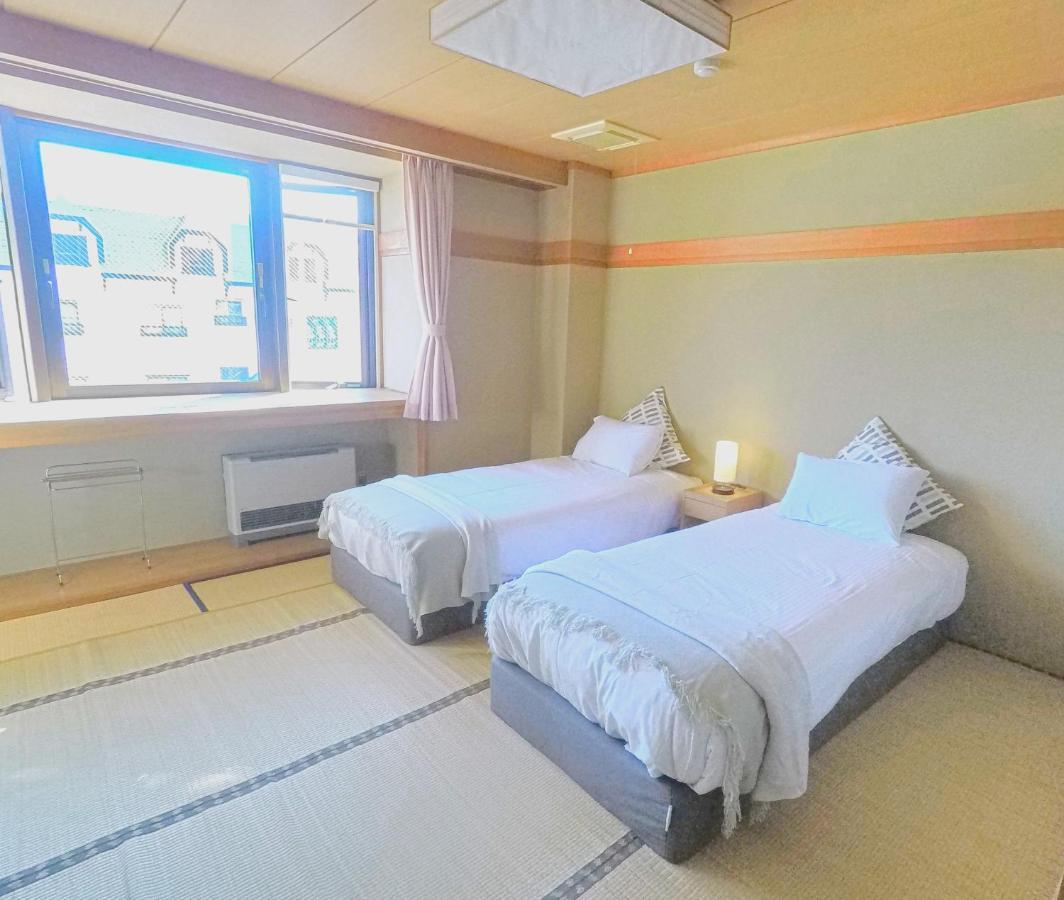 Red Fox Lodge Myoko Exterior photo