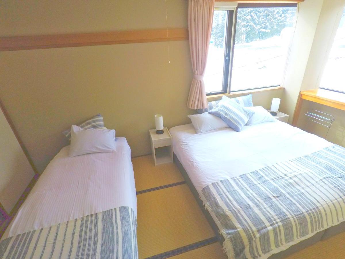 Red Fox Lodge Myoko Exterior photo